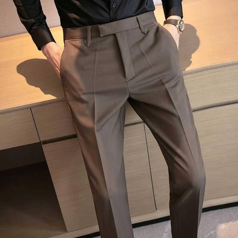 Calça de Alfaiataria Masculina Santinni ST055 - Estilo moderno, conforto premium e caimento impecável.

