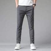 Calça Social Masculina Santinni ST067 - Modelagem slim fit, tecido premium e acabamento refinado.







