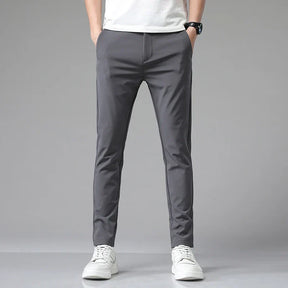 Calça Social Masculina Santinni ST067 - Modelagem slim fit, tecido premium e acabamento refinado.







