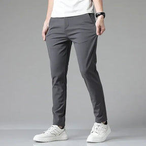 Calça Social Masculina Santinni ST223 - Sofisticação, conforto e versatilidade em um corte moderno.

