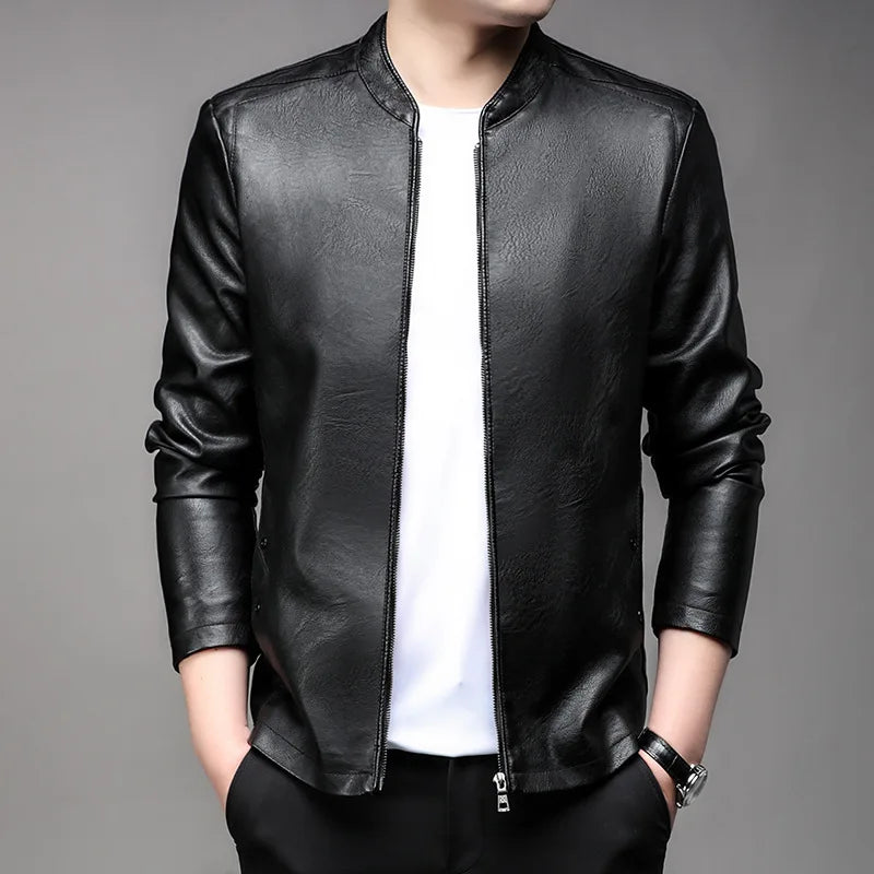 Jaqueta De Couro Masculina Santinni ST169 - Sofisticação atemporal e resistência em couro genuíno.

