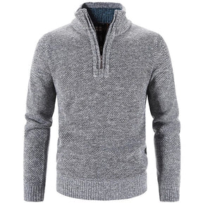 Suéter Masculino Gola Bordado Meio Zíper Santinni ST181 - Design moderno com gola alta, meio zíper e tecido premium.







