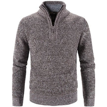 Suéter Masculino Gola Bordado Meio Zíper Santinni ST181 - Design moderno com gola alta, meio zíper e tecido premium.







