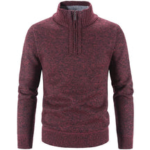 Suéter Masculino Gola Bordado Meio Zíper Santinni ST181 - Design moderno com gola alta, meio zíper e tecido premium.







